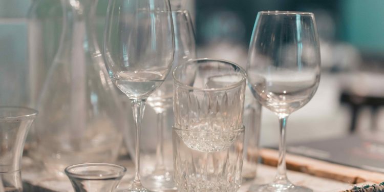 Efficiency in Operation: How Commercial Dishwashing Baskets Optimize Catering Kitchen Workflow