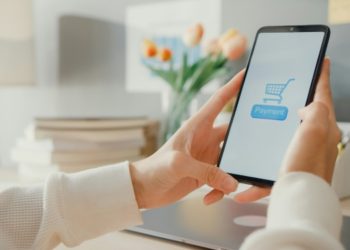 The Power of Frictionless E-commerce Merchandising Journeys