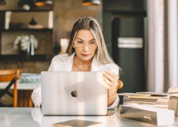 Can We Apply FIRE Movements in Business?