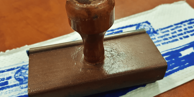 Special requirements for mobile notary services for minors