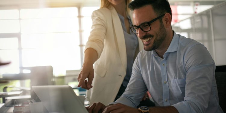 Revolutionizing Entrepreneurship: AI-Driven Productivity Hacks for Modern Business Leaders