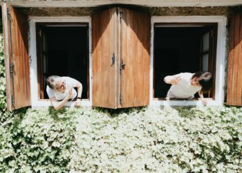 Building Community: The Impact of Neighbourly Relationships on Urban Life