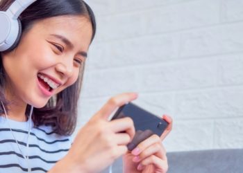 7 Surprising Ways Mobile Gaming Has Evolved Over the Years