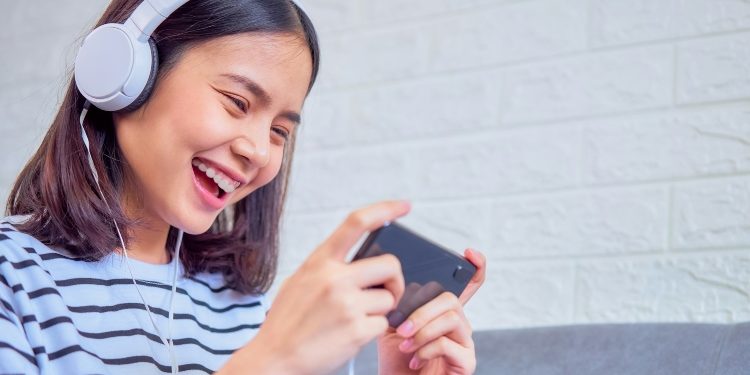 7 Surprising Ways Mobile Gaming Has Evolved Over the Years
