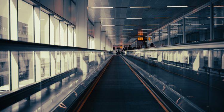 Gatwick’s Morning Secrets: A 4AM Survival Guide for Early Travelers