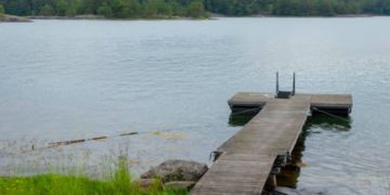 Choosing the Right Floating Dock Platform for Your Aquaculture Cages