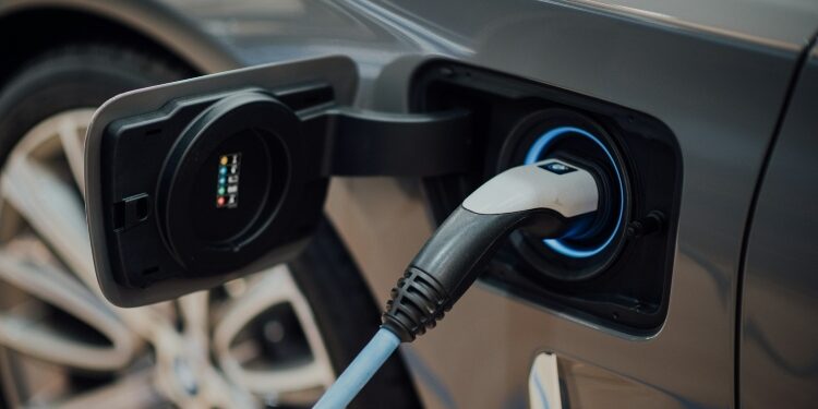 Key Considerations Before Buying an Electric or Hybrid Car