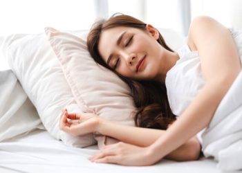 Simple Ways to Manage Stress and Sleep Better Naturally