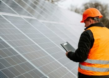 Eco-Friendly Power: How POPOSOAP Solar Panels Elevate Your Outdoor Space