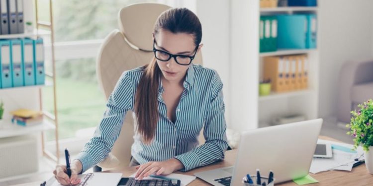 10 Reasons To Hire An Accountant In Manchester For Your Business Growth