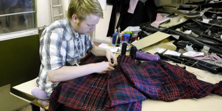 How are Hand-made Kilts Different from Machine-made Kilts?