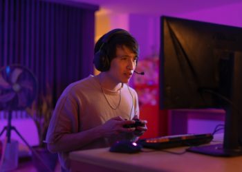 How Game Publishers Use Stored Credit to Reduce Refund Risk