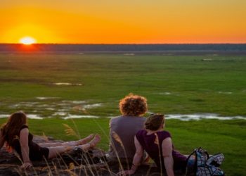 17 Ways eSIMs Are Changing the Game for Global Travelers, Nomads, and Business Owners