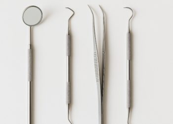 How to choose the right dentist for your smile makeover