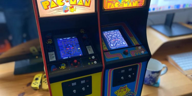 Pac-Man Arcade Machine