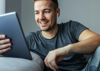 Top casino affiliate sites for finding free spins bonuses