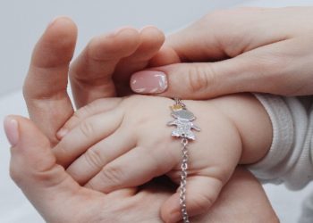 Celebrating New Beginnings: The Timeless Beauty of Custom Baby Jewelry