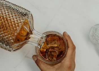 Tasting Notes and Pairing Tips: How to Enjoy Conic Hill Whisky at Its Best