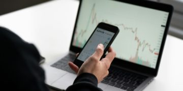 A Simple Guide to Buying Bitcoin for First-Time Investors