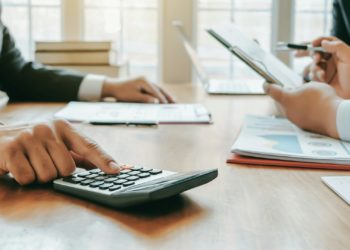 How AI Is Reshaping Financial Advising