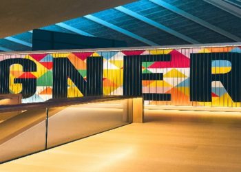 Make a Big Impression: How Custom Banners Boost Brand Visibility Instantly