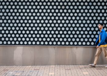 What You Need To Know About Hoarding Graphics