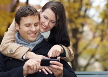 Can You Build Trust in a Relationship Without Ever Meeting In Person?