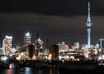 Baccarat vs. Blackjack: Which Game Offers Better Odds in a Casino Online in New Zealand?