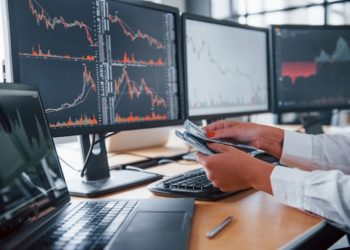 Fletrade.com review: Trade Fast, Stay Sharp, and Keep Moving