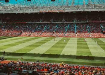 Iconic Footballers You Didn’t Know Are Still Playing in 2025