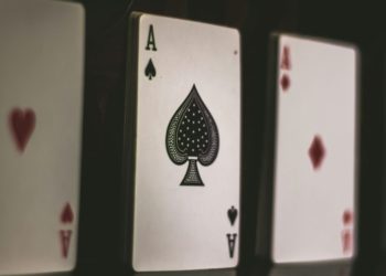 Comparing Regulatory Overhauls: How the UK’s New Land-Based Casino Reforms Passed into Law