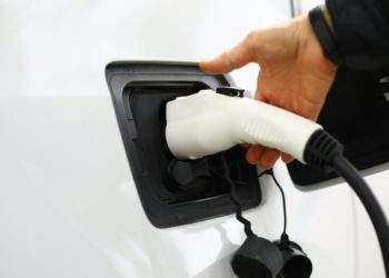 7 Ways Employers Can Benefit from EV Subscription Plans