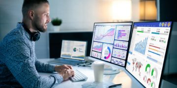 How to Choose the Right Analytics Tools to Improve Your Payment Workflow