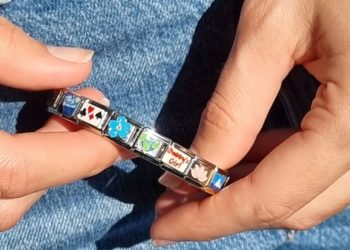 Are Italian Charm Bracelets Still Popular?