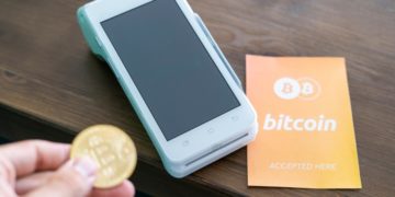 The Benefits of Accepting Crypto Payments in E-Commerce