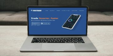 Web Trader vs. Mobile Trader vs. Desktop: Which Metriccode Platform Is Right for You?