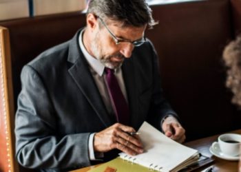 What to Expect During Your First Legal Consultation with a Solicitor