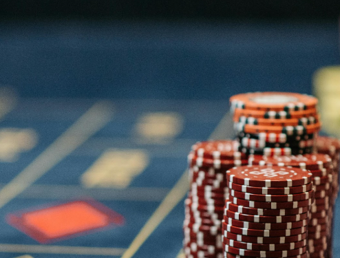 UK iGaming Market Faces New Challenges as Rhodes Leaves UKGC