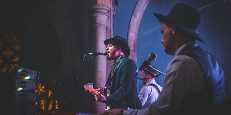 Touring the UK on a Budget: A Musician’s Survival Guide