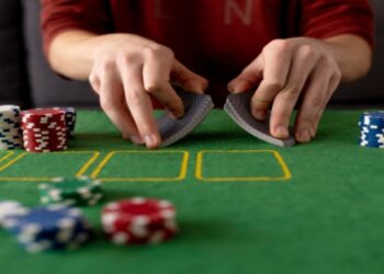 The Shuffle Science in Casino: Why Manual vs. Machine Dealing Changes the Vibe