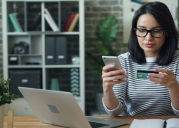 The Evolution of E-commerce in the Digital Age