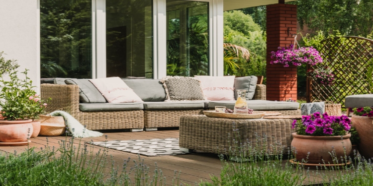 Small Garden, Big Summer: Space-Saving Furniture Ideas for UK Patios and Balconies
