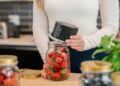 How to Effectively Vacuum Seal Glass Jars for Maximum Freshness
