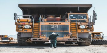 Advance Your Career with Mining Leadership and Heavy Vehicle Training