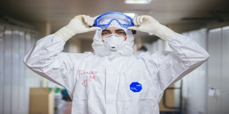 Why Proper Fit Matters in Respiratory PPE