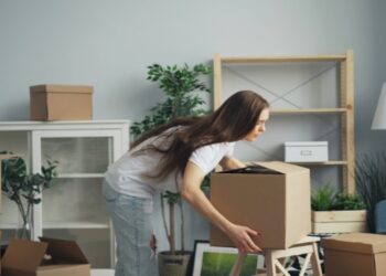 6 Things to Do Before Moving Home