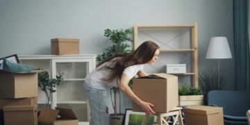 6 Things to Do Before Moving Home
