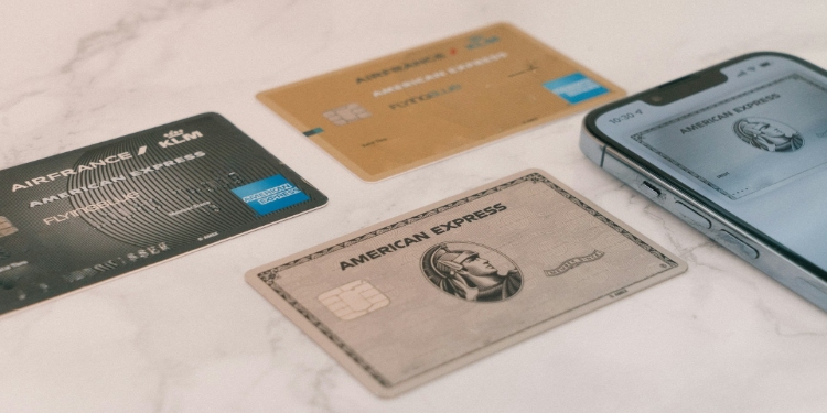 Credit Cards vs Debit Cards: Which Payment Method Suits UK Consumer Spending Habits