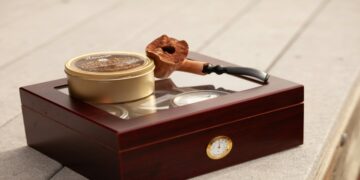 Everything You Should Consider Before Investing in a Raching Humidor