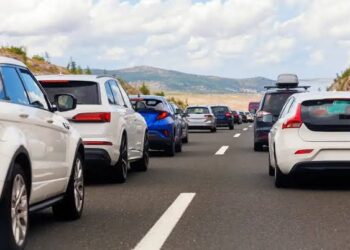 How Traffic Flow at Accident Scenes Can Affect Safety and Delays